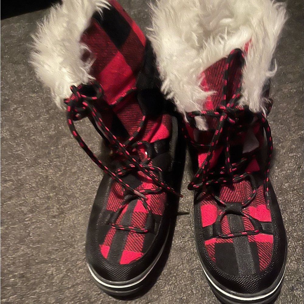 Plaid Fur-Trim Winter Boots - Red/Black